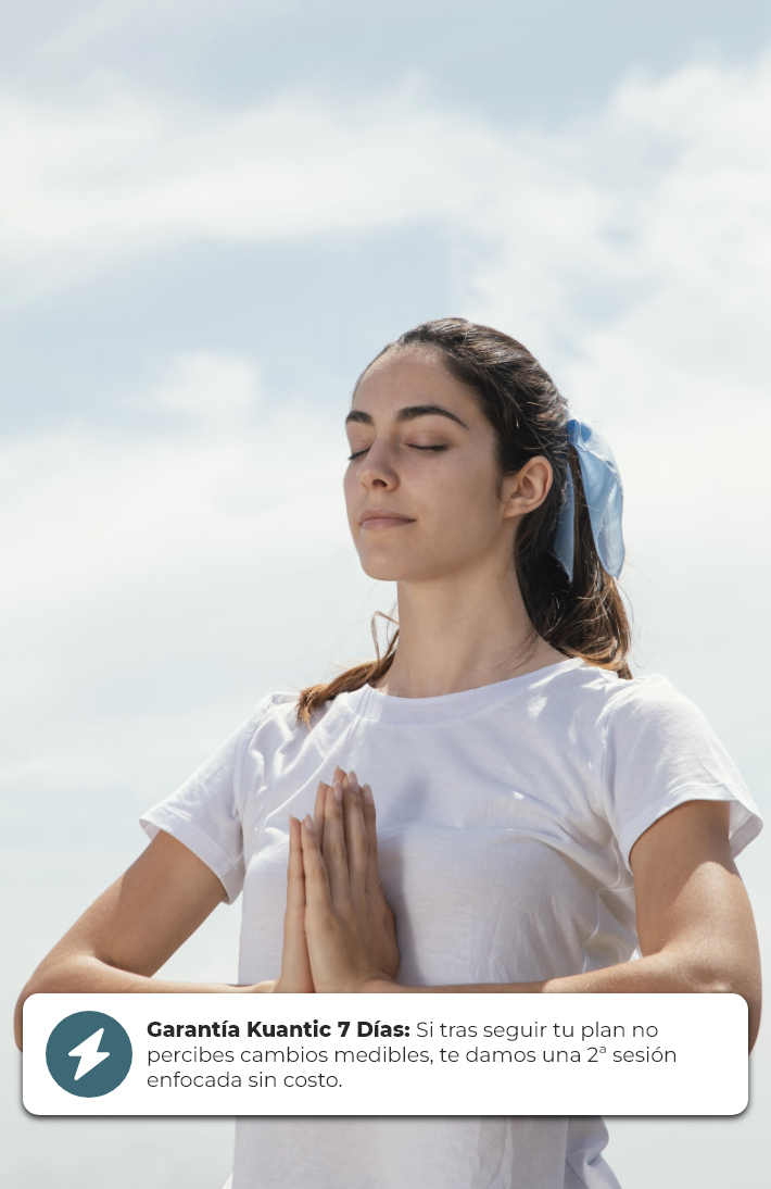 Paciente relajada en terapia Kuantic